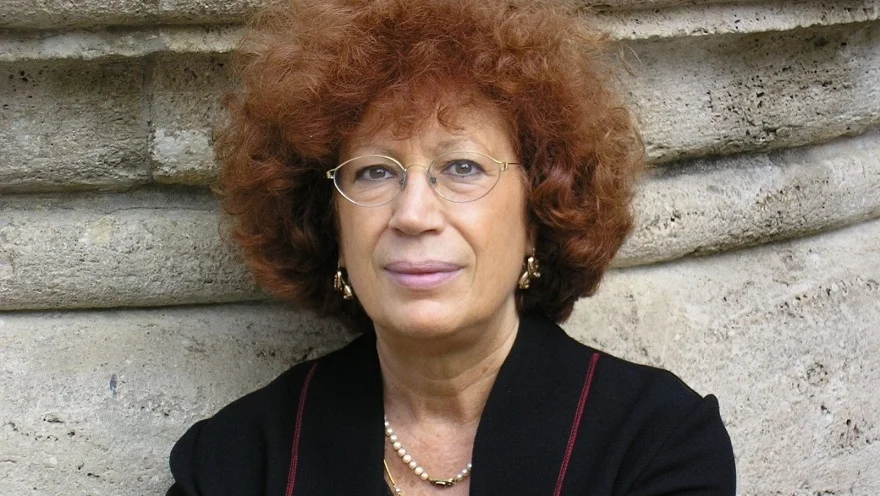 Maria Rosa Cutrufelli presenta presso l’Associazione Mare Bunazz "Il cuore affamato delle ragazze"