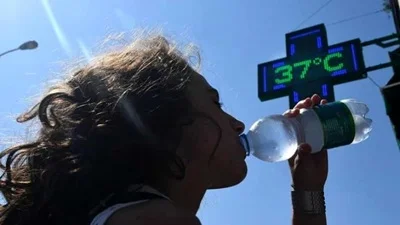 Ondata di calore, l'allerta diventa rossa per martedì 30 giugno e mercoledì 1 luglio
