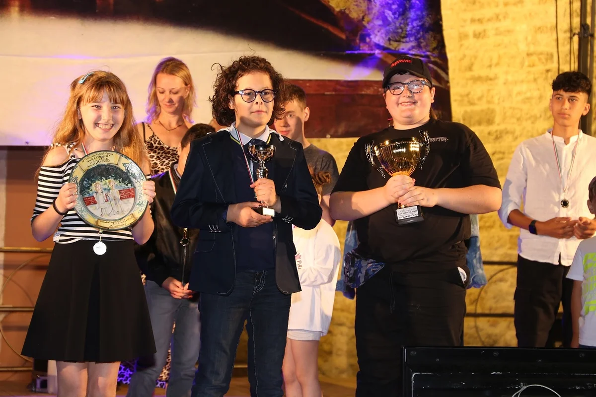 Acquasanta Terme - Concorso "Grotta d'Argento", l'undicenne Chiara Bachetti conquista la vittoria