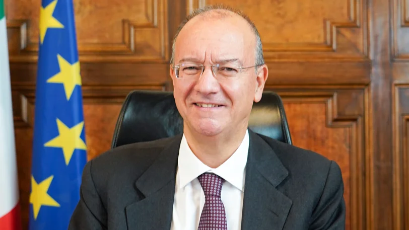 Professore aggredito al Peano Rosa di Nereto, interviene il ministro Valditara  