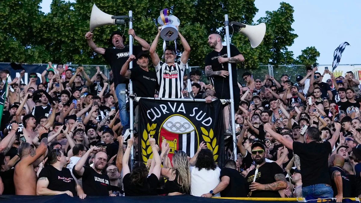 Ascoli Calcio - Abbonamenti, è subito boom: già superata quota 6.500 tessere