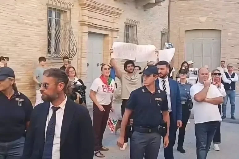 Contestazione al Ministro Valditara nel Fermano, esposto del Pd