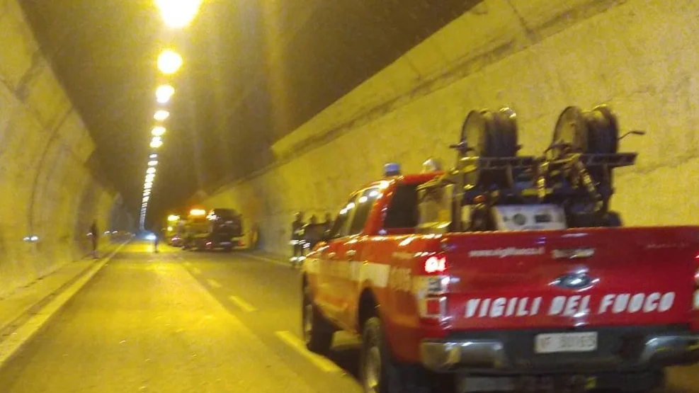 Grave tamponamento sull'A14, interviene l'elisoccorso