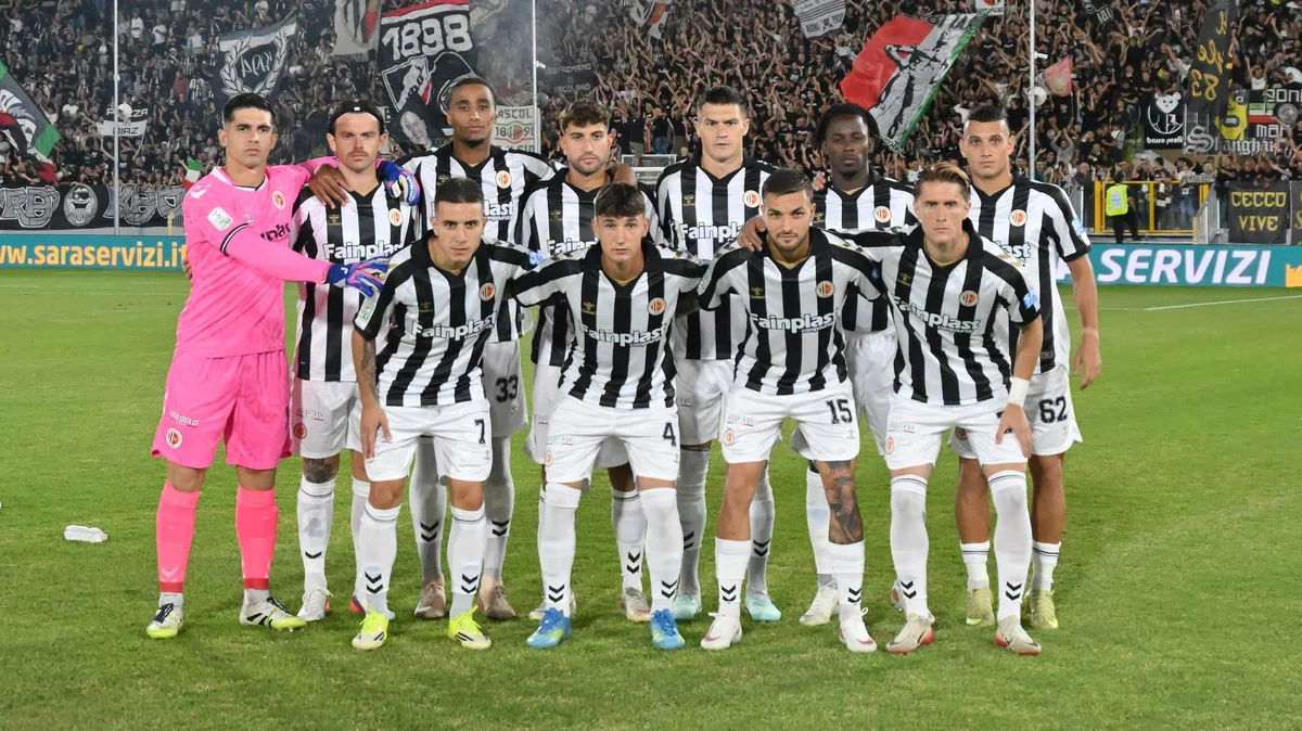 Ascoli Calcio - Febbre bianconera: tutti esauriti i biglietti per la trasferta di Bolzano 
