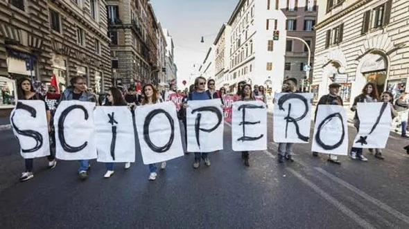 Scuola, MIM: adesione allo sciopero del 30 ottobre al 7,57%