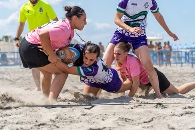  Trofeo Italiano Beach Rugby: un weekend di sabbia e passione da Campomarino a Viareggio