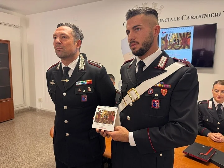 Teramo: presentato il Calendario Storico dell'Arma dei Carabinieri con annesso Calendario da tavolo recante la foto di due militari di Giulianova