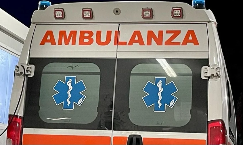 Investito da un camion in manovra, perde la vita un 75enne