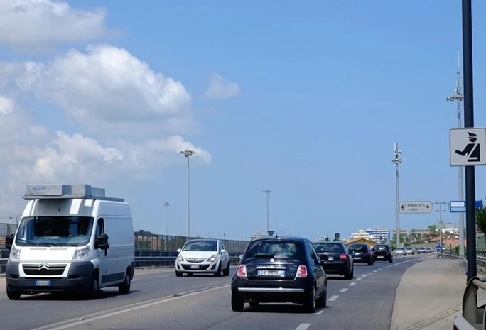 Automobilista ricorre in Prefettura contro multa autovelox, sanzione annullata