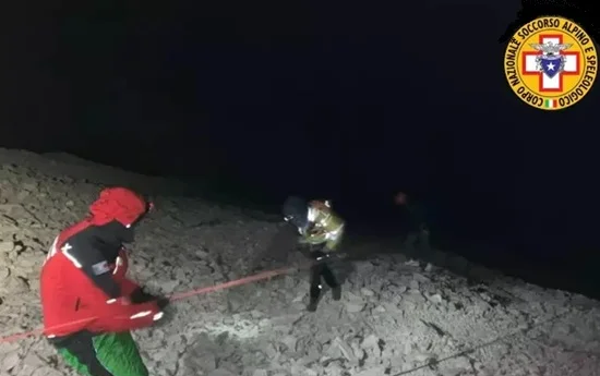 Escursionista di Ascoli Piceno perde l'orientamento sul Gran Sasso, scattano subito i soccorsi