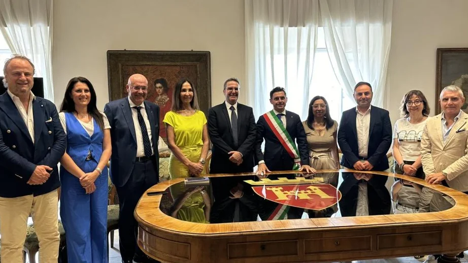 Ascoli Piceno - Ztl violata e sosta selvaggia, il Comune a caccia dei crediti