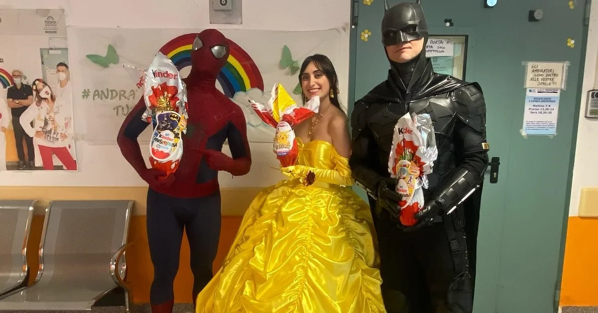 Ascoli Piceno - Pasqua solidale, Supereroi in ospedale per portare un sorriso ai bimbi ricoverati