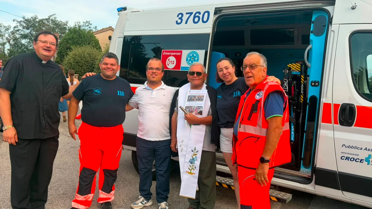 Cossignano, benedetta la nuova ambulanza della Croce Azzurra: istituzioni e volontari insieme al servizio della comunità