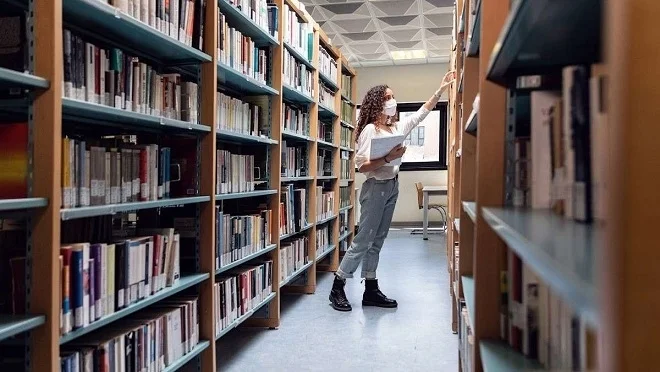 Avviso della biblioteca comunale G.Lesca