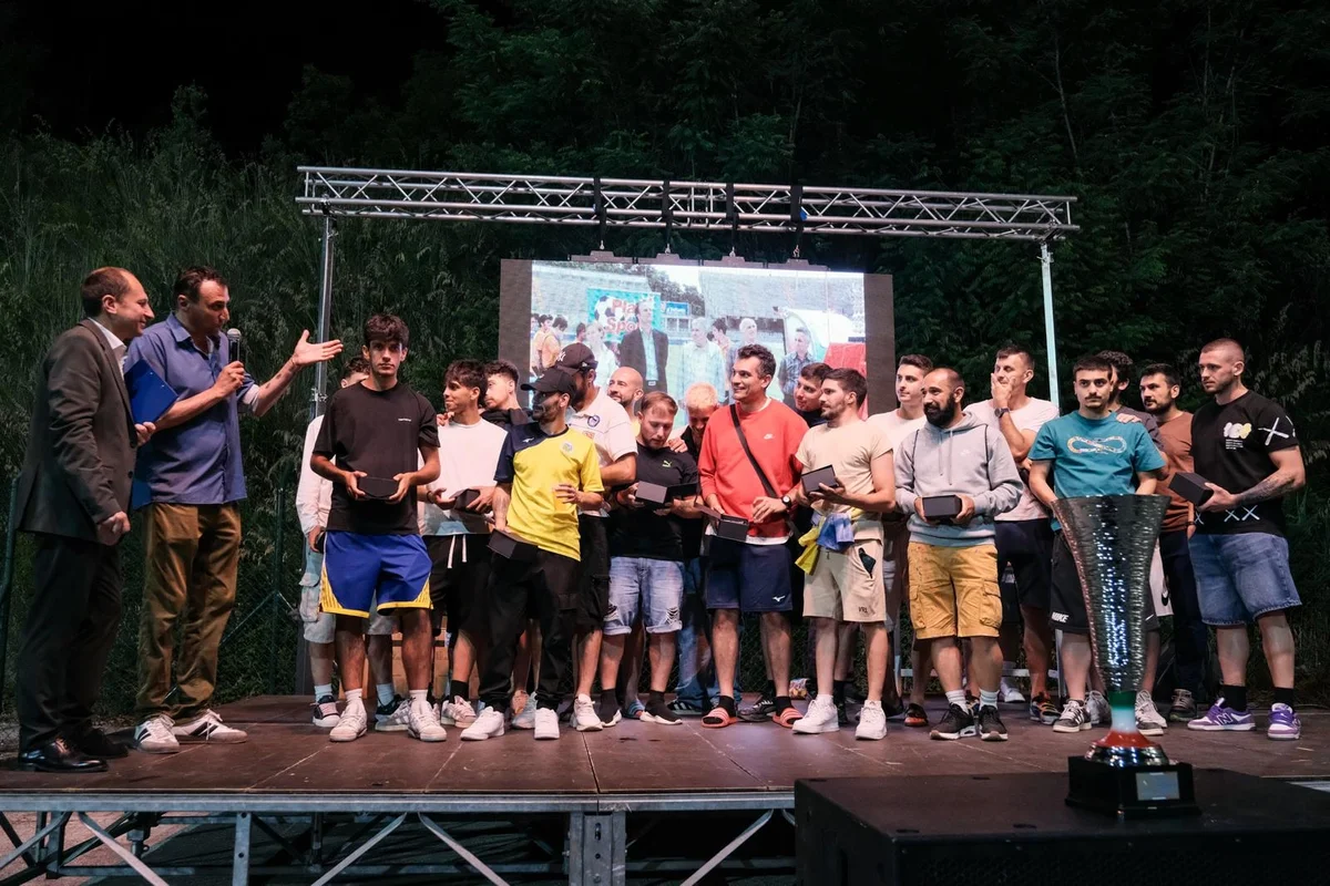 Ascoli Piceno - Polisportiva Borgo Solestà, festa dei 35 anni arricchita dalla promozione in Seconda Categoria