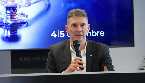 Professioni sanitarie, +16% di domande: oltre 74mila candidati. Giuliano (UGL): “La sanità torna ad attrarre i giovani, ora bisogna investire sul loro futuro”