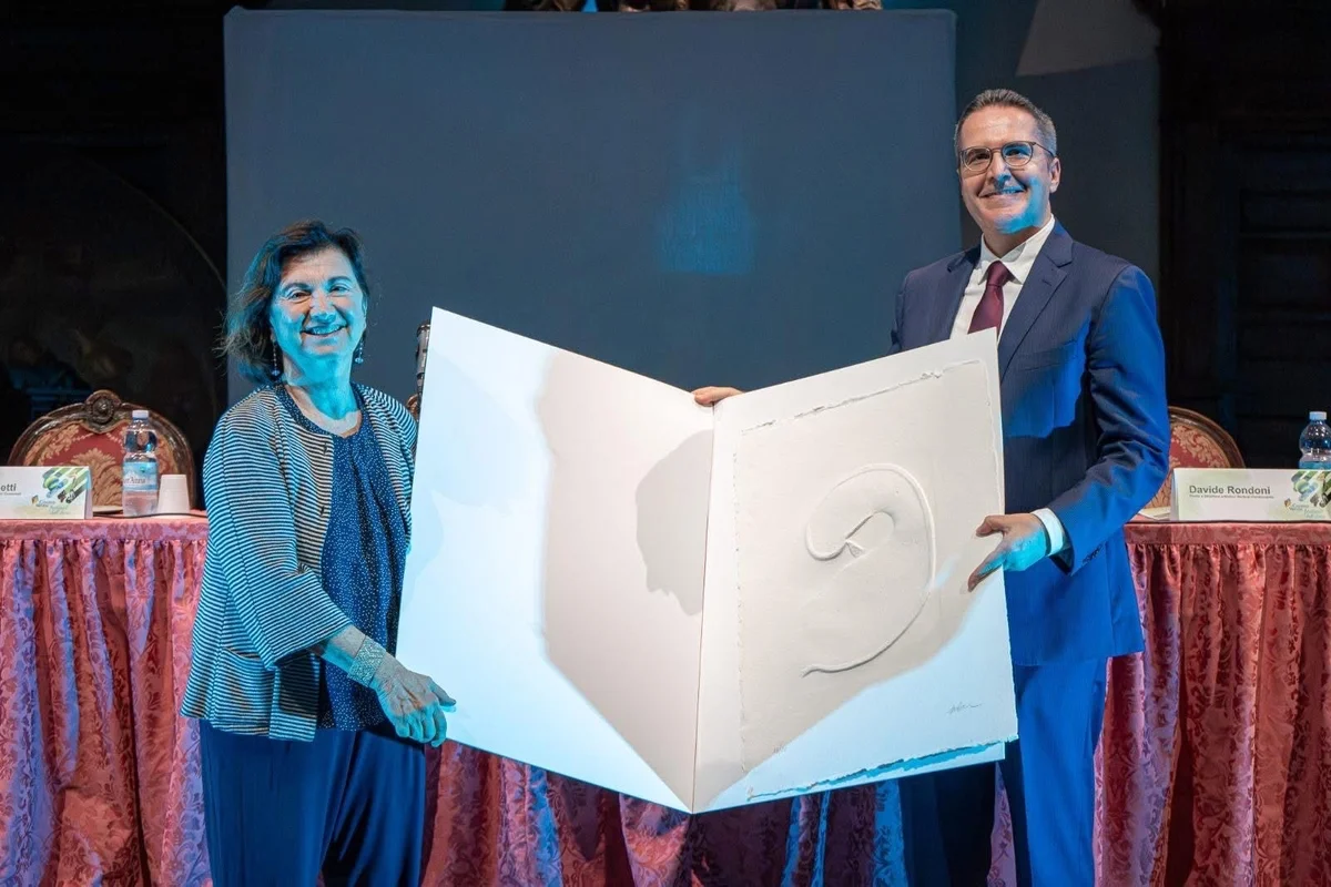 Il Ministro Eugenia Roccella riceve il Premio Sibylla 2025