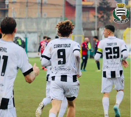 A dirigere la 5^ di ritorno del girone F di serie D Ancona - Castelfidardo è il sig.Gennaro Decimo di Napoli
