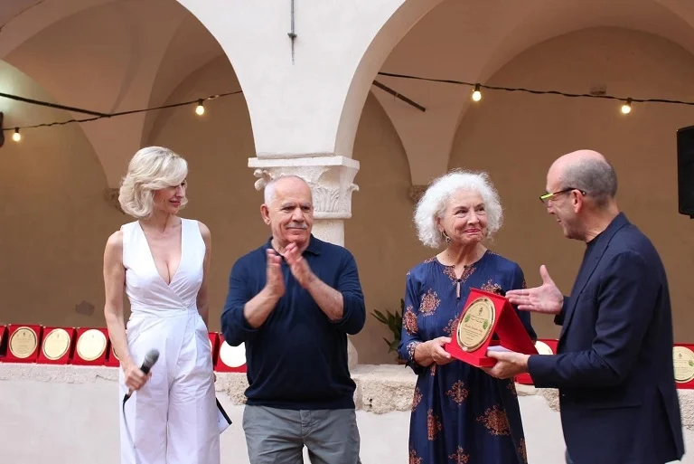 Conferito dall’associazione culturale “Teramo Nostra” alla sambenedettese Rossella Colomba Lelli il premio “Anna Pepe”