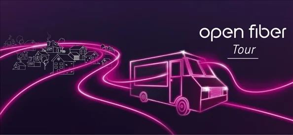 Banda Ultra larga e alfabetizzazione digitale in tandem per la crescita dei territori: l'iniziativa "camper tour" di Open Fiber nelle Marche si arricchisce con l'apporto dei facilitatori del progetto Bussola Digitale