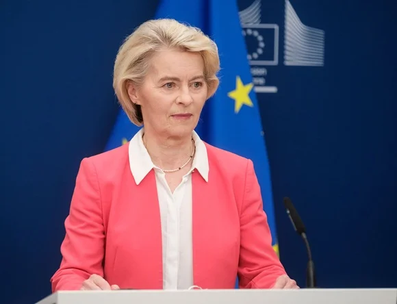 UE, Ricci su Ursula von der Leyen: “Discorso orgoglioso ma deludente. Bene sui limiti ai social per i minori, ma serve un’Europa più forte e per la pace”