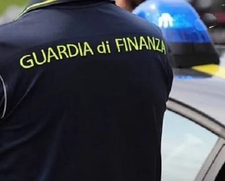 Fornivano permessi di soggiorno 'a pagamento', 22 misure cautelari in 10 province 