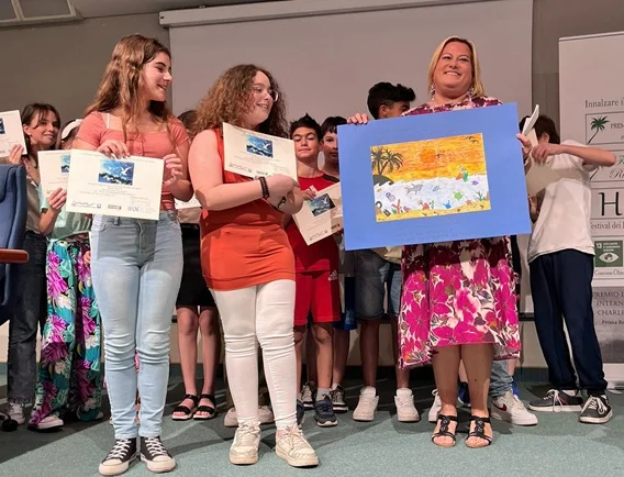 «Caro mondo, ti scrivo»: i messaggi degli studenti alle istituzioni e alle personalità pubbliche