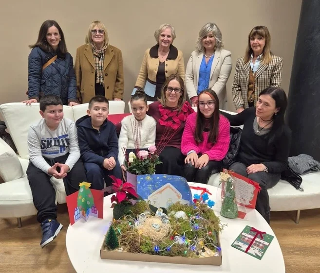 Alunni con insegnanti e genitori del plesso scolastico “Caselli” ricevuti in Comune