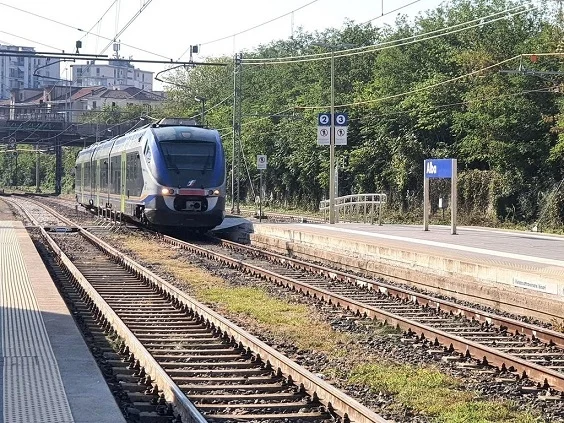 Operaio muore per un malore mentre lavora sulla ferrovia