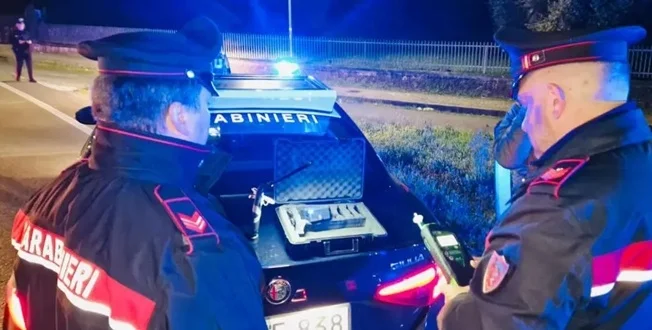 Viene coinvolto in incidente stradale, tasso alcolemico quasi cinque volte sopra il limite