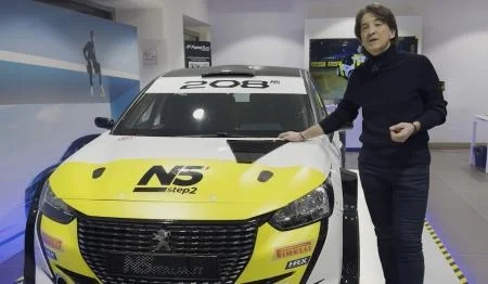 Presentata la nuova Peugeot 208 N5 del pilota teramano Dedo