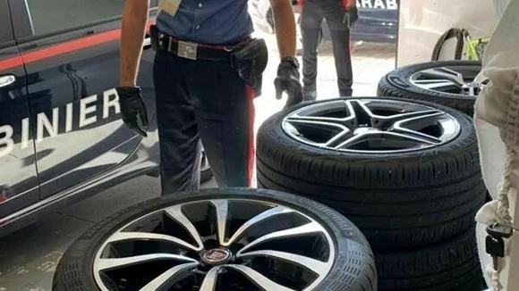 I Carabinieri smascherano una truffa aggravata online: cittadino truffato per oltre 15 mila euro nella vendita di cerchi in lega