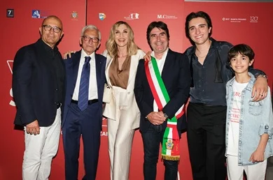 Successo per l’anteprima nazionale di "VALTER SCAVOLINI - La vita come grande impresa”