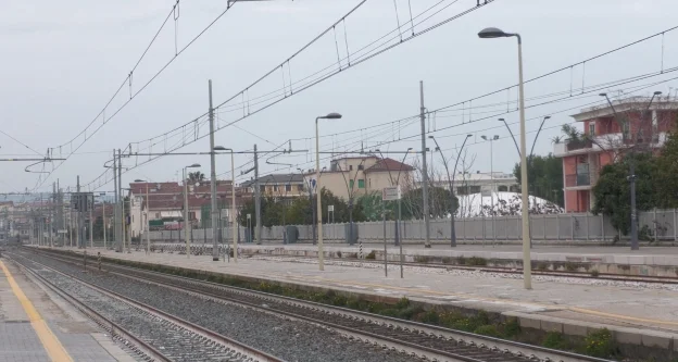 Ricci: “Salvini metta soldi per la Ferrovia Adriatica, anziché toglierli alle Marche per darli al Ponte sullo Stretto”