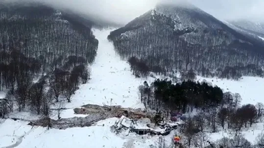Nove anni fa la tragedia dell'Hotel Rigopiano, domani la commemorazione
