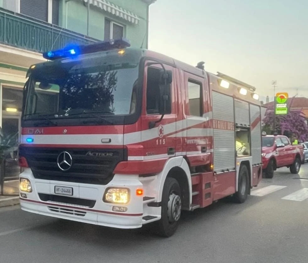 Esplosione ad Alba Adriatica, intervengono i Vigili del Fuoco
