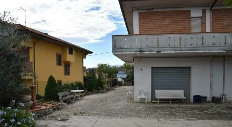 Maltignano - Coppia di anziani rapinata in casa, svolta nelle indagini: scoperti gli autori