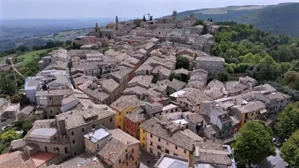 Il 'Balcone delle Marche' Cingoli è il 'Borgo dei Borghi 2026'