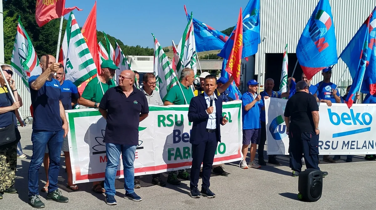 BEKO MELANO, L'ASSESSORE REGIONALE CONSOLI AL PRESIDIO DEI LAVORATORI: "GLI IMPEGNI DEVONO ESSERE RISPETTATI"
