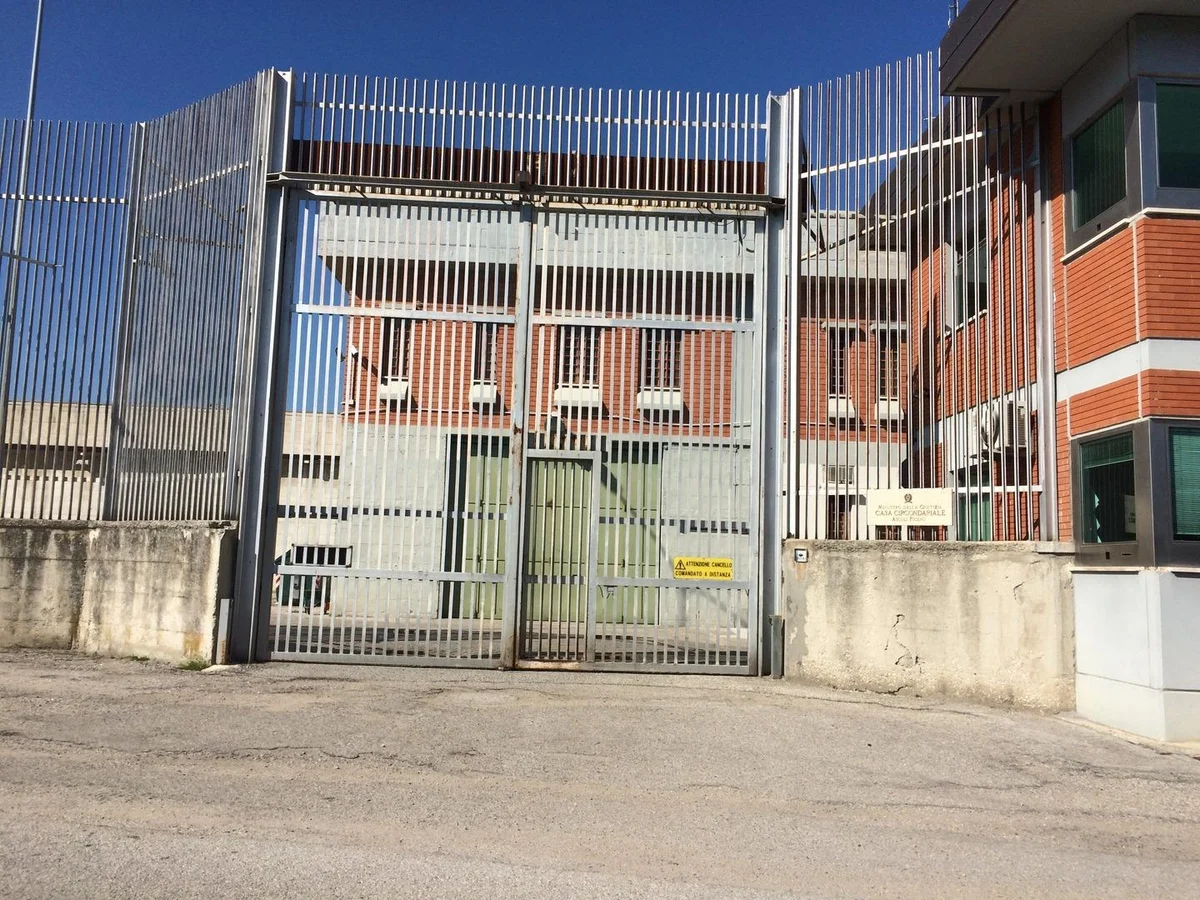 Ascoli Piceno - Carcere del Marino e dati allarmanti: 18 detenuti su 100 hanno tentato il suicidio