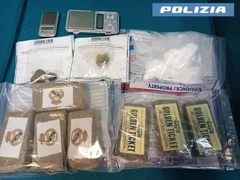 26enne in arresto a Giulianova. Trovato in possesso di circa 800 grammi di droga nascosti "nel Real Madrid"