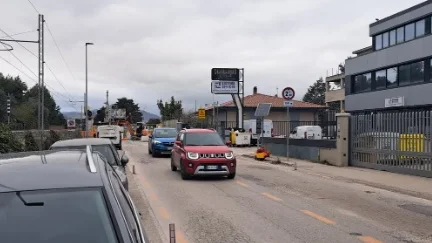 Ascoli Piceno - Lavori in via del Commercio, gli esercenti protestano e presentano il conto al Comune