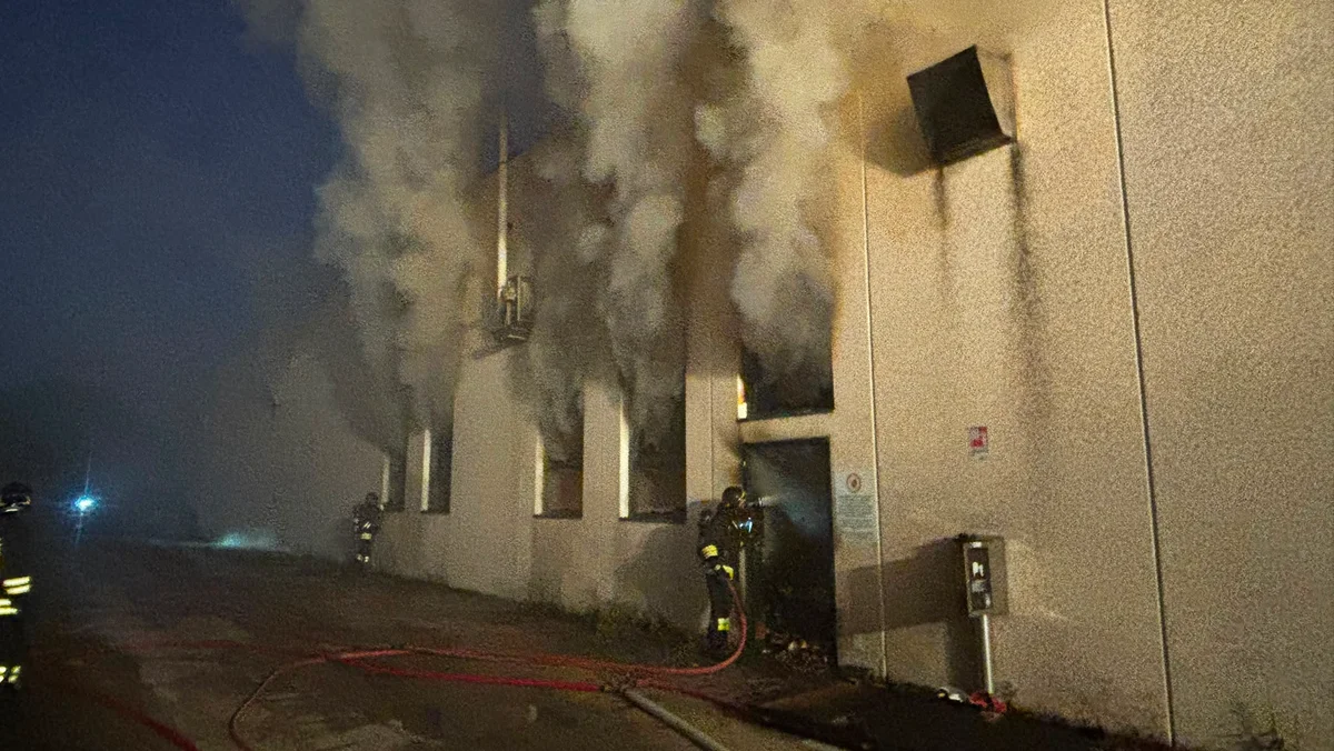 Incendio Lazzaroni, la Procura indaga