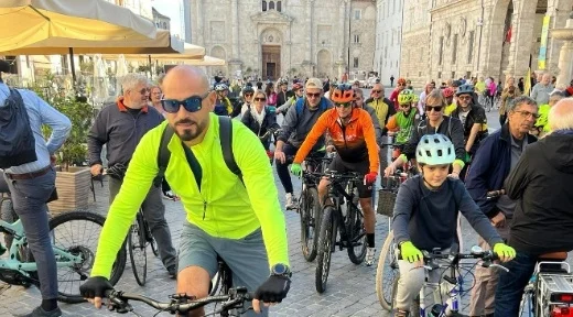 Ascoli Piceno - Domenica senza auto, uno strepitoso successo in centro