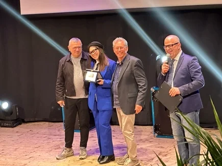 Pubblichiamo l’elenco dei 22 Artisti ammessi alla serata Finale del Festival dell’Adriatico “Premio Alex Baroni 2026”