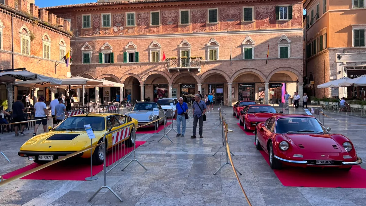 Successo per il primo concorso d'eleganza "Città di Ascoli Piceno"