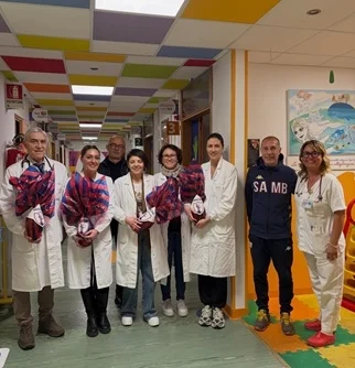 PASQUA ROSSOBLU’ CON PEDIATRIA, CENTRO PRIMAVERA E CASA FAMIGLIA SANTA GEMMA