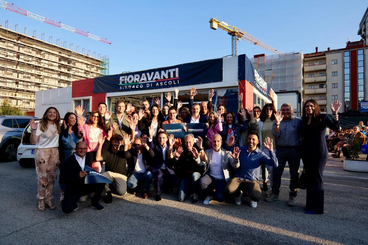Ascoli Piceno - Fioravanti inaugura la lista e presenta la sua squadra per le elezioni: "Completare l'opera"