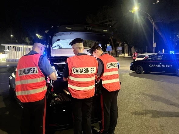 Roseto degli Abruzzi e Alba Adriatica: controlli dei Carabinieri, un arresto e interventi per la sicurezza stradale