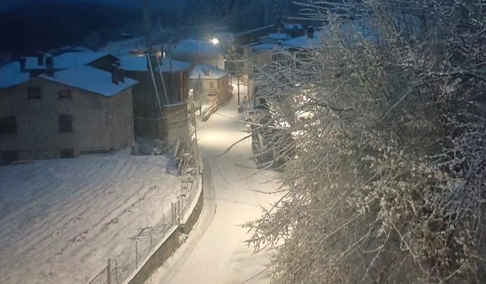 Ascoli Piceno - Risveglio imbiancato tra Arquata e Montemonaco: e non era un pesce d'aprile